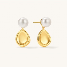 Pearl Oval Metal Plate Earrings