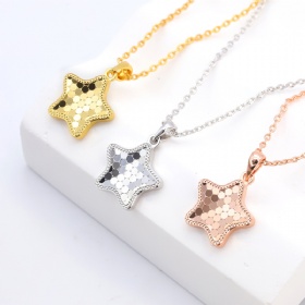 Star Honeycomb Pendant Necklace