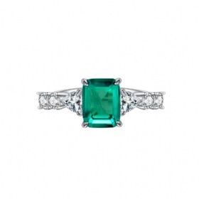 Rectangular Emerald Ring with Diamonds